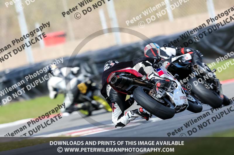 donington no limits trackday;donington park photographs;donington trackday photographs;no limits trackdays;peter wileman photography;trackday digital images;trackday photos